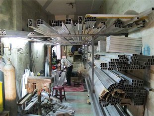 侯百多(個體經營)-提供拉網加工、印刷網框加工、網框定做加工、氣流紡紗架加工、量布機等